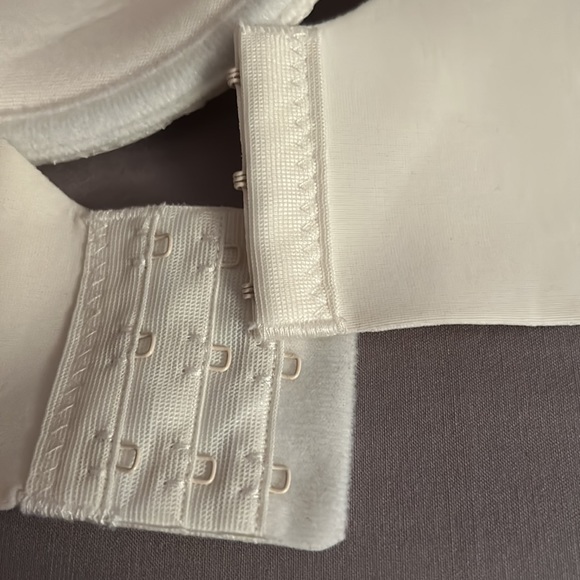 Jessica Simpson Underwire Bra - Picture 5 of 6